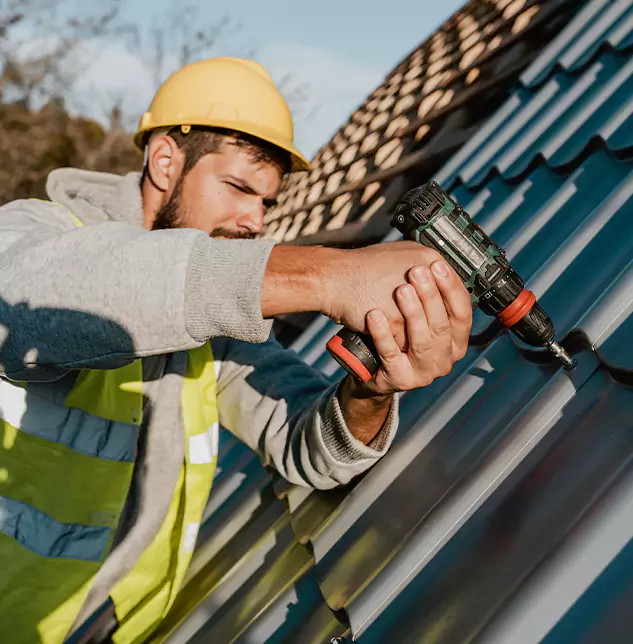 Cambridge Homeowners Count on Cambridge Roofing Pros for Steel Roofing Excellence