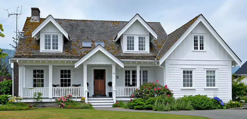 Professional Roofing and Siding Services in Cambridge, WI