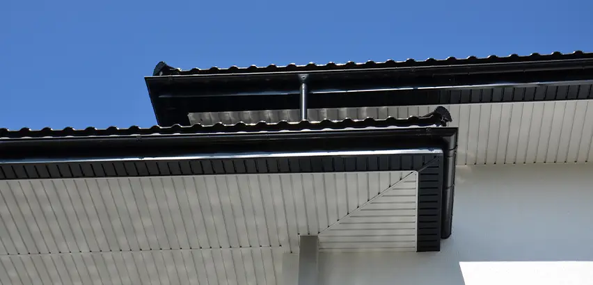 Box Eave Construction in Cambridge